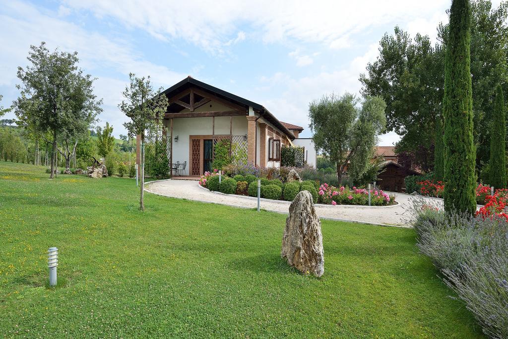 Agriturismo I Granai Crocemaroggia Exterior photo